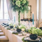 chateau_reception_provence_evenements_mariage_aix_marseille_evenementiel_salon_espace_interieur_decoration_table_vases_haut_vert_elegance